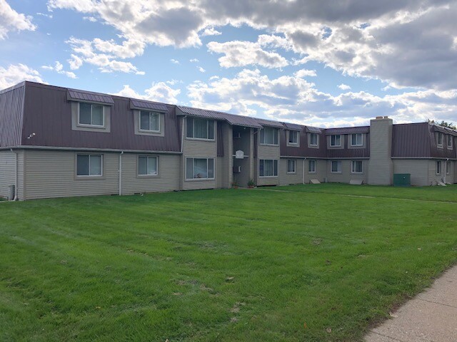 Practical Reasons To Rent An Apartment in Farmington Hills, MI