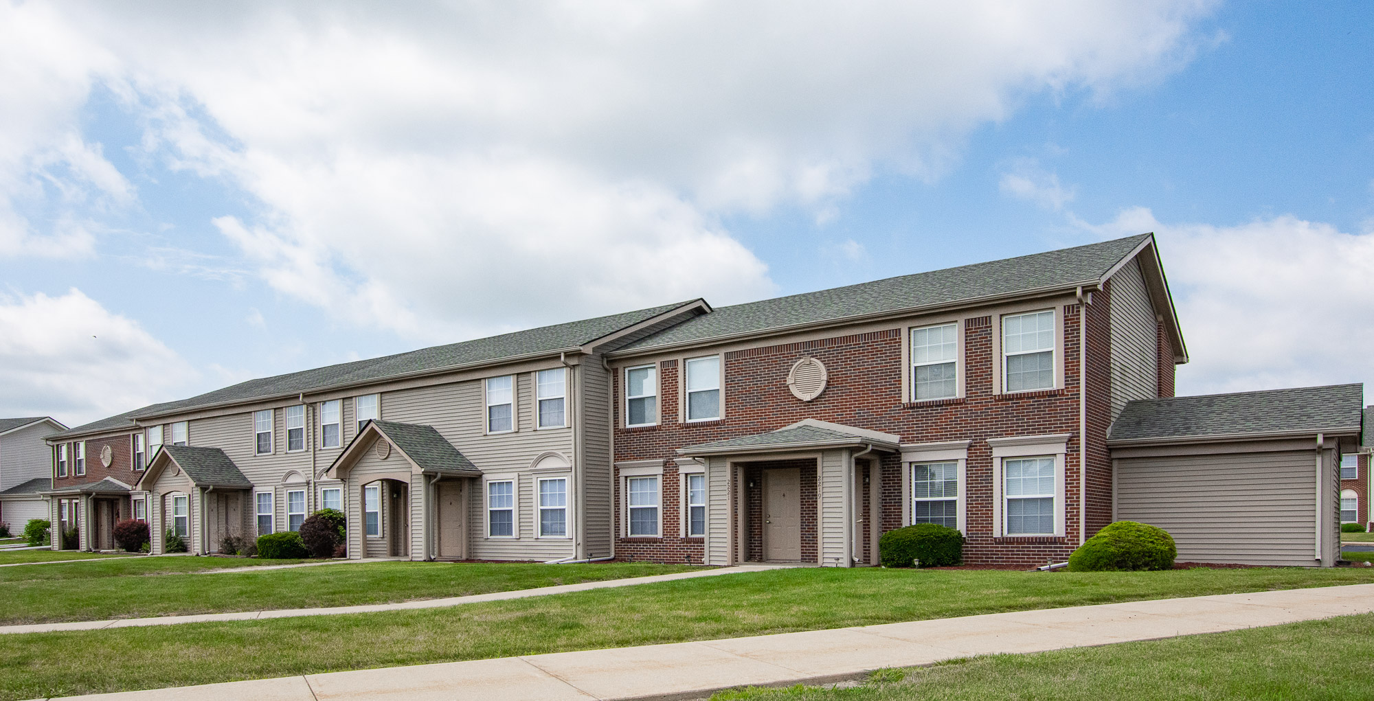 Maple Ridge Apartments